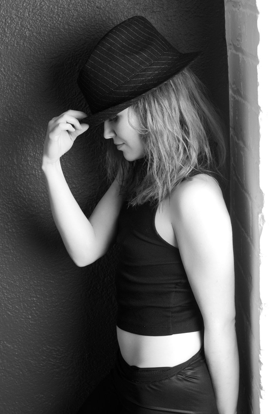 Roksi, Applecore, Cork, Model, Studio, Photoshoot, Glamour, Portrait, black and white, hat