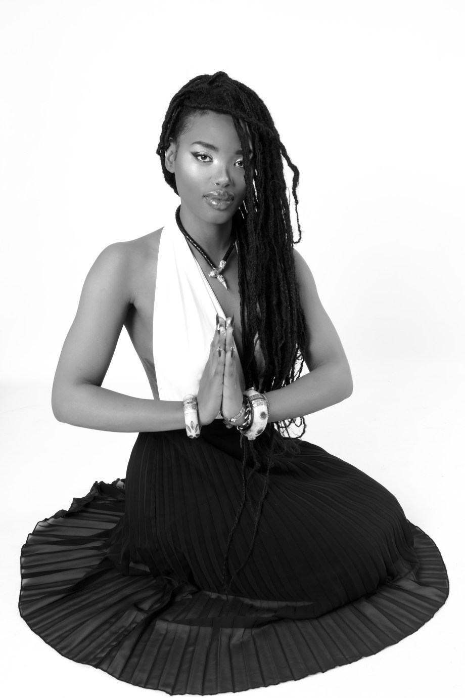 minnie marley, singer, soul, alternative, tattoos, glamour, studio, lingerie, black and white