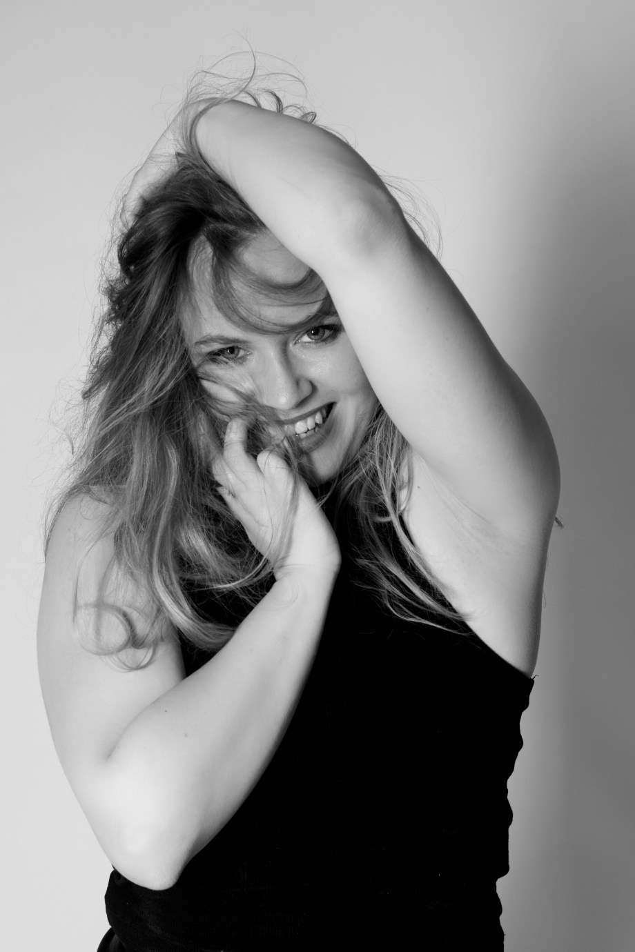 cork, ireland, glamour, photography, portrait, studio, quirky, hair, expression, black and white