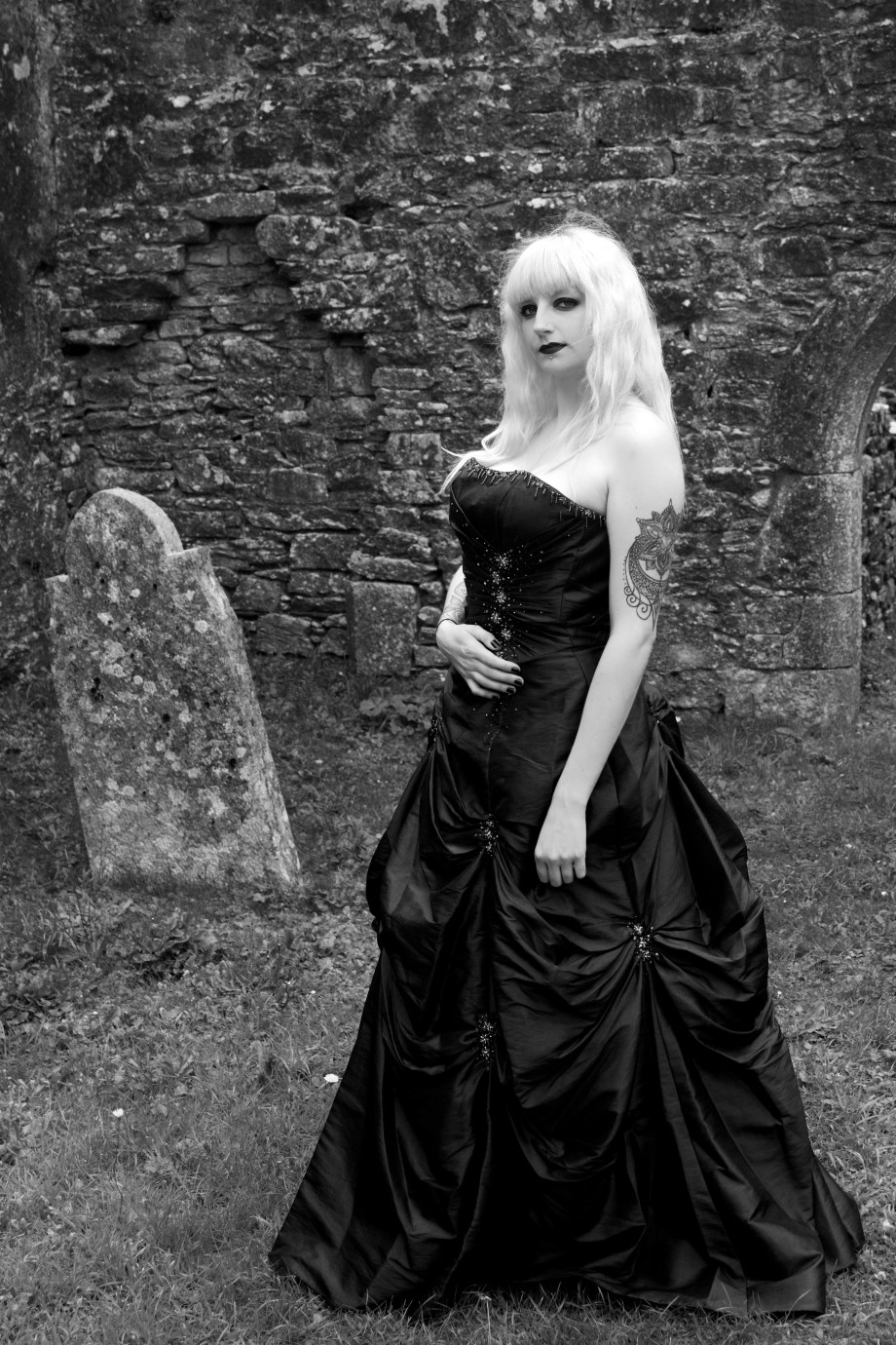 Glamour, boudoir, alternative, ruins, cork, ireland, gothic