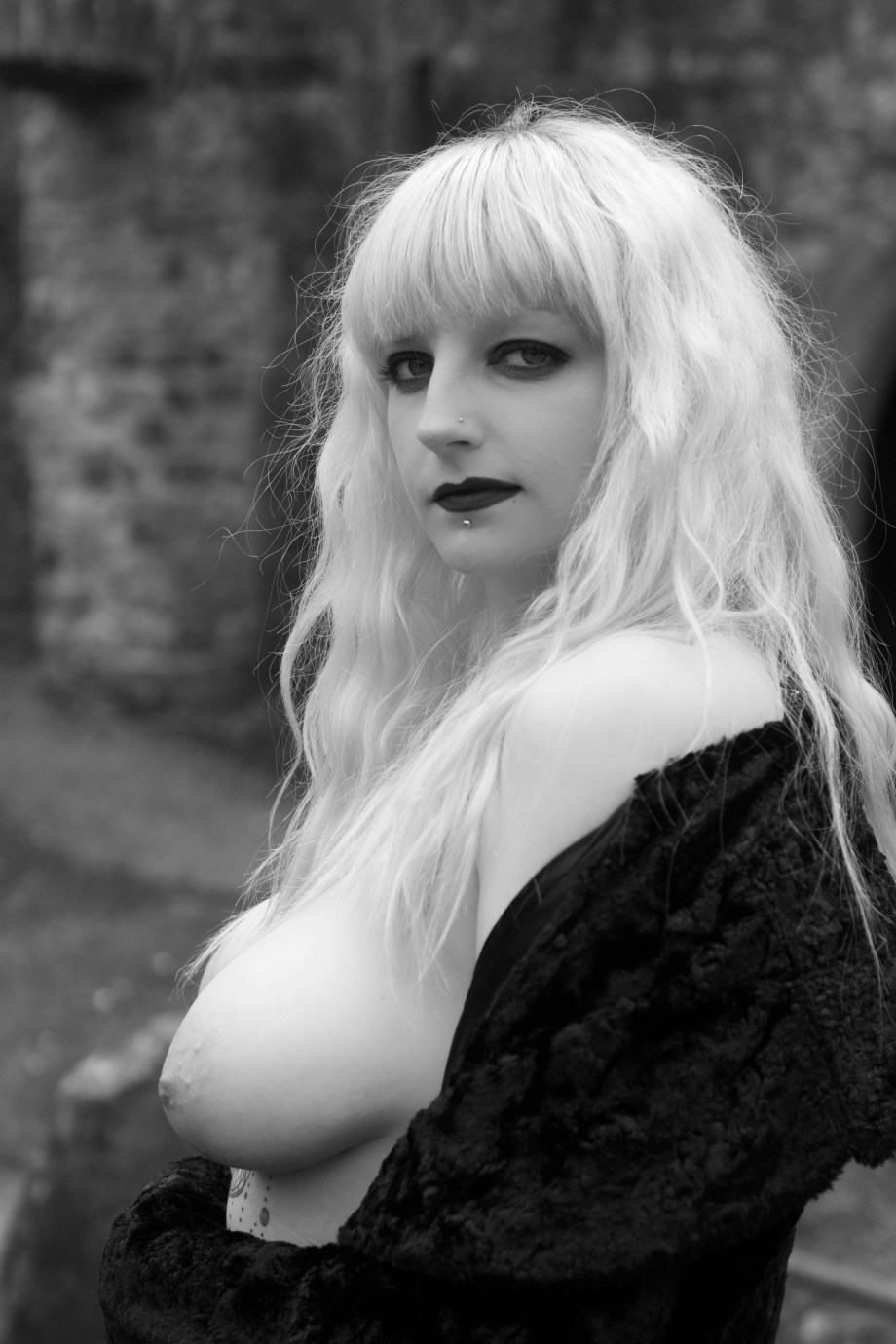 Glamour, boudoir, alternative, ruins, cork, ireland, gothic, topless