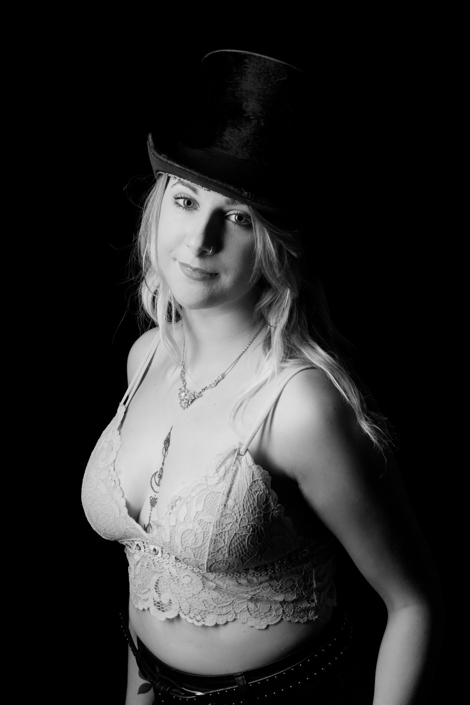 cork, ireland, glamour, studio, photography, tfp, models wanted, portrait