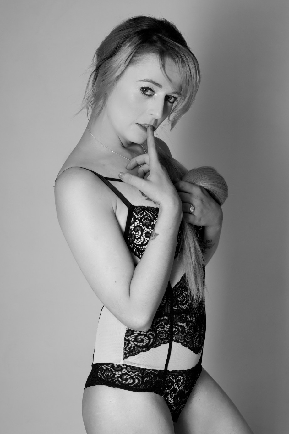 Cliona B, Glamour, Barbarella Band, photoshoot, studio, boudoir,