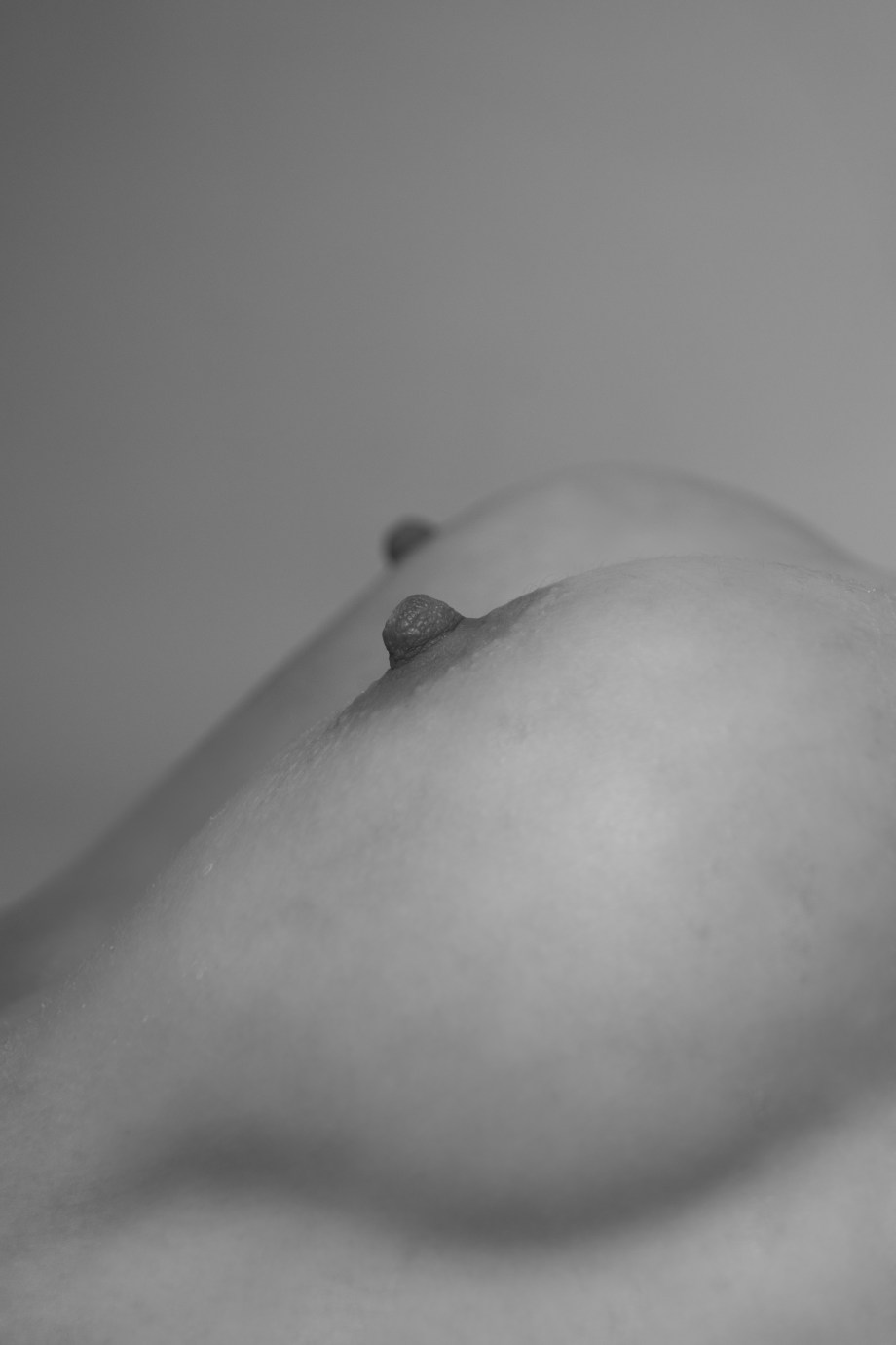 Liene Rauzenberga, Cork, Glamour, Boudoir, Model, Studio Shoot, black and white, topless, nude, alternative, tattoos