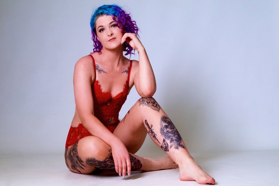 Sarah O'Connor, model, cork, ireland, boudoir, glamour,studio, lingerie