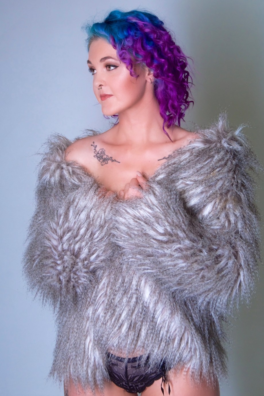 Sarah O'Connor, model, cork, ireland, boudoir, glamour,studio, lingerie