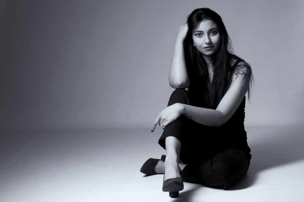 glamour, studio shoot, cork, ireland, black and white