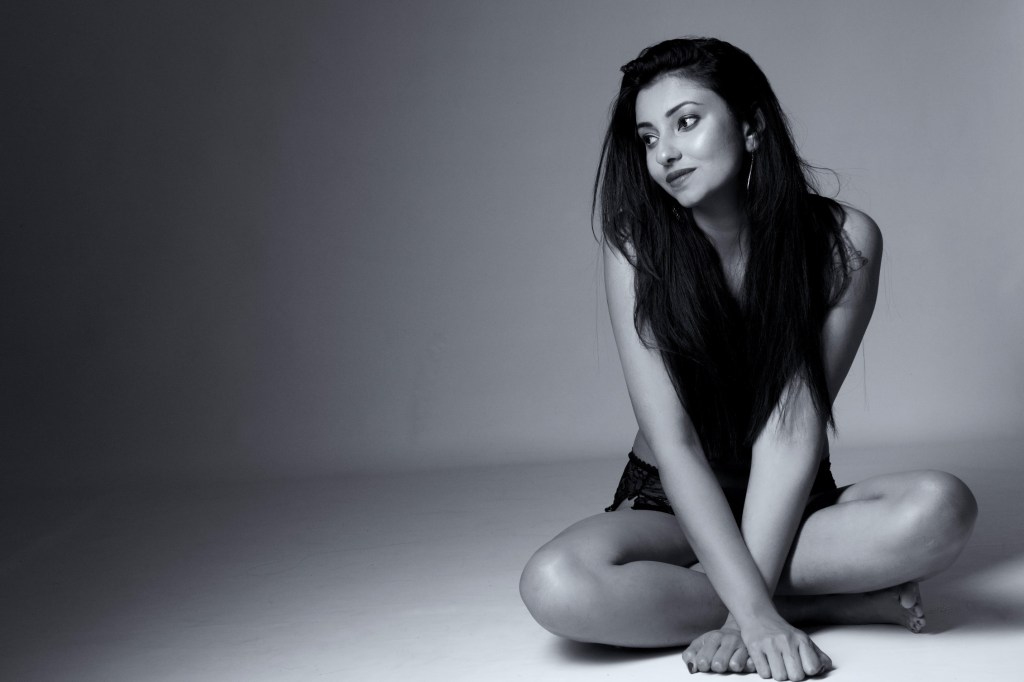 glamour, studio shoot, cork, ireland, black and white