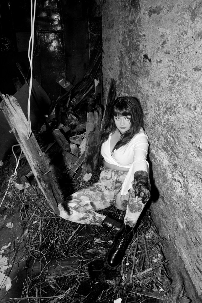 alternative glamour, photoshoot, cork, ireland, irish models, abandoned house
