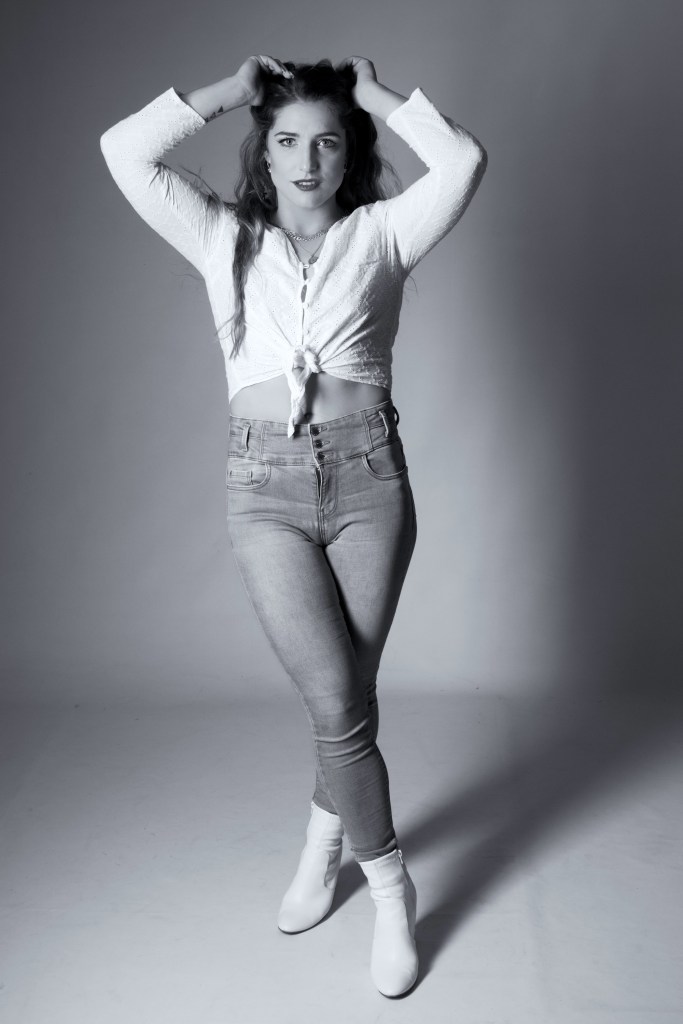 Kimm Gonçalves, black and white, studio shoot, cork, ireland, glamour