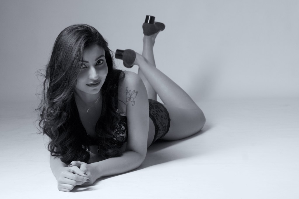 cork, ireland, studio shoot, glamour, black and white