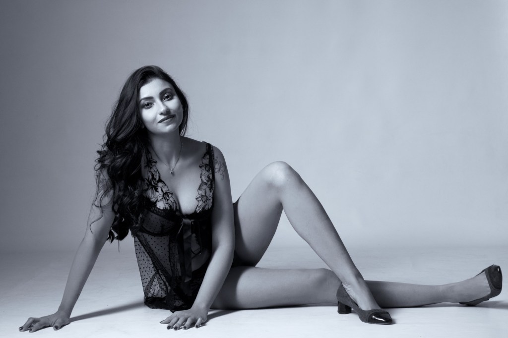 cork, ireland, studio shoot, glamour, black and white