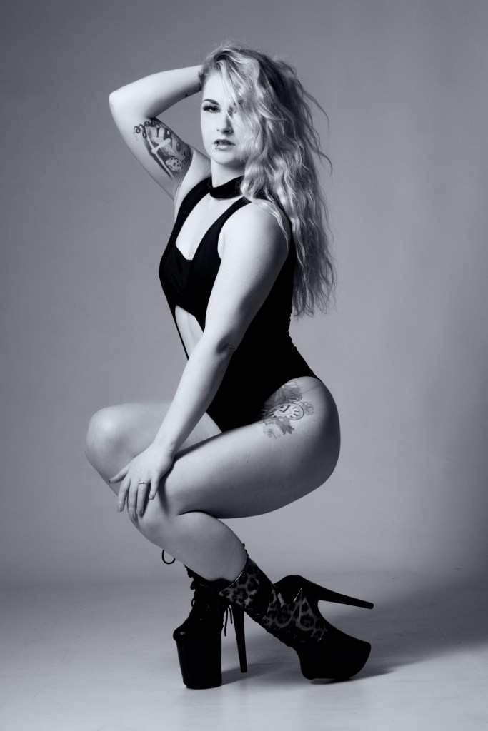 cork, ireland, Jenny Schmiedel, glamour, portrait, studio photography