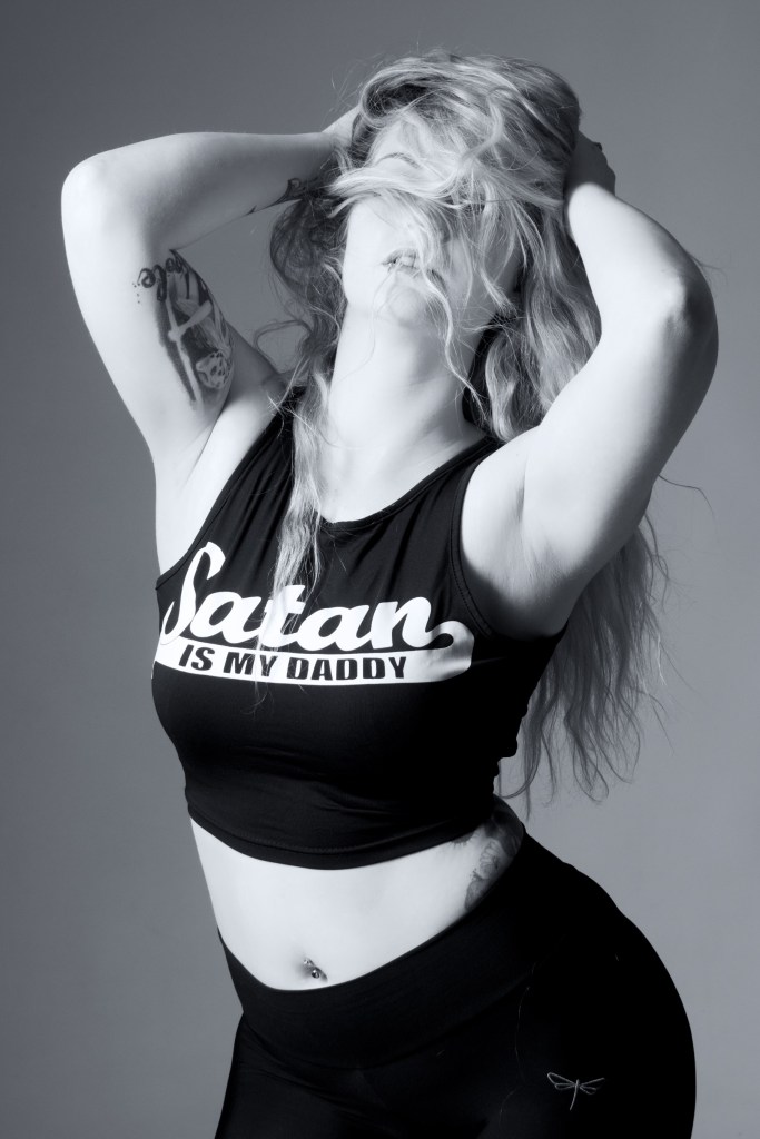 cork, ireland, Jenny Schmiedel, glamour, portrait, studio photography