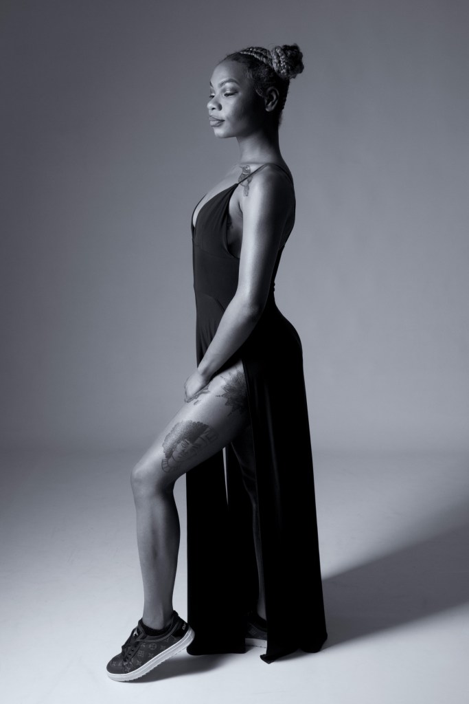 studio photography, cork, glamour, black and white