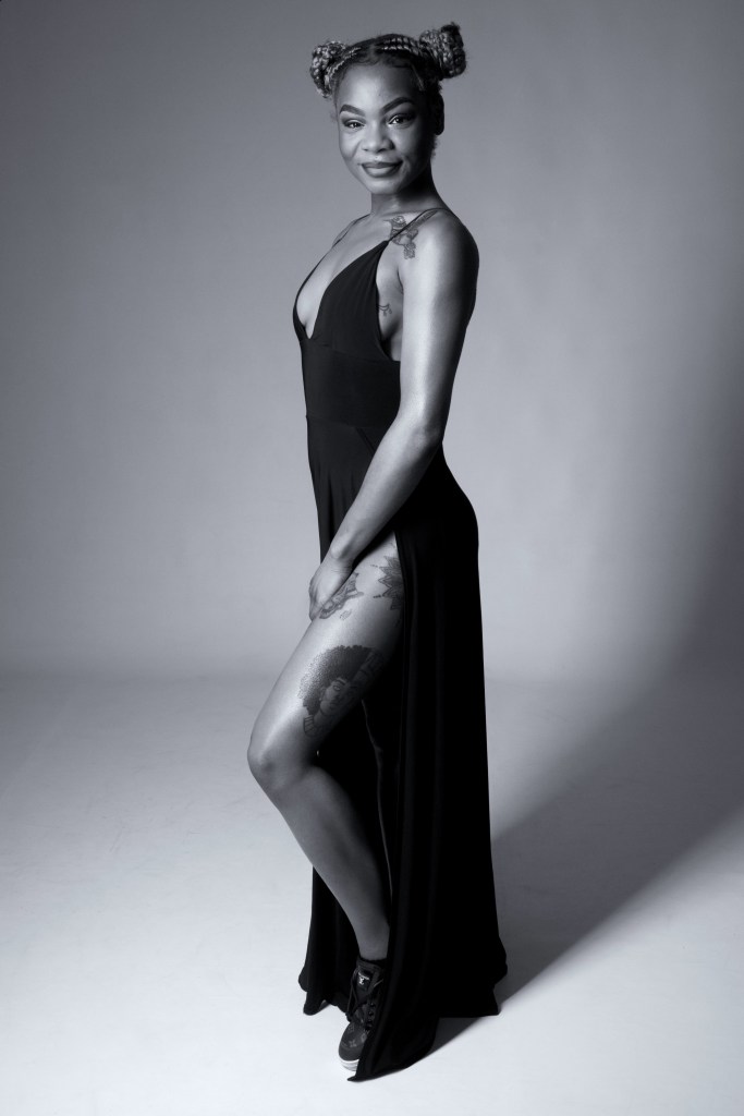 studio photography, cork, glamour, black and white