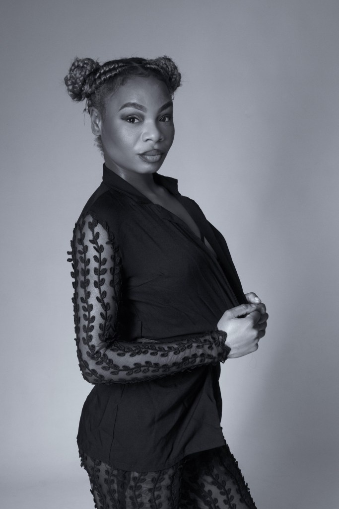 studio photography, cork, glamour, black and white