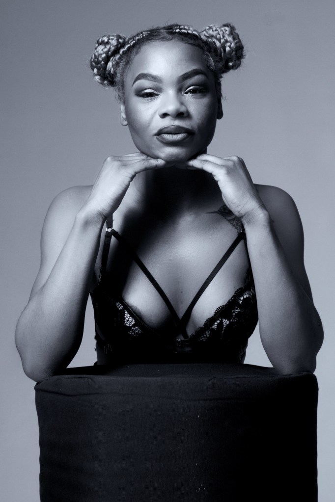 studio photography, cork, glamour, black and white