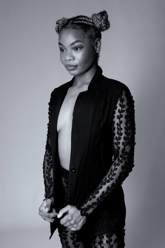 studio photography, cork, glamour, black and white