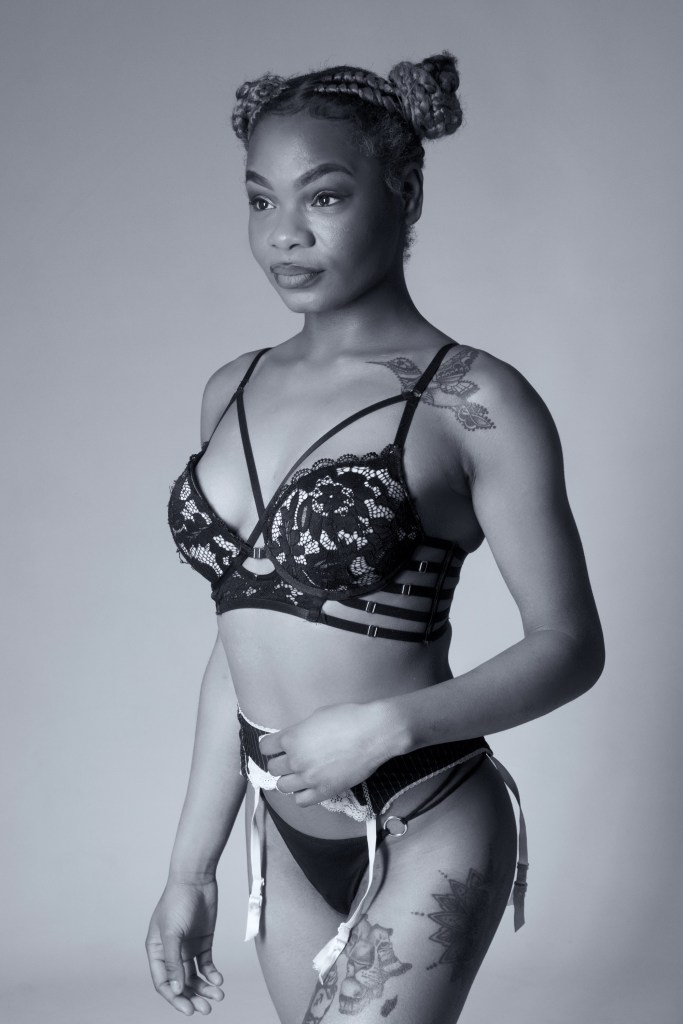 studio photography, cork, glamour, black and white