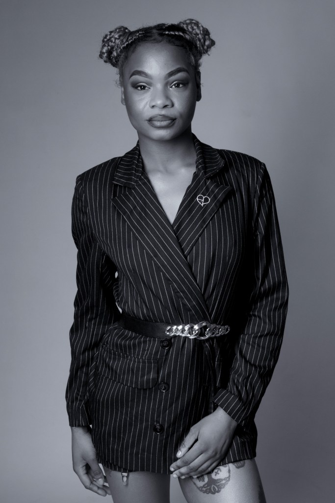 studio photography, cork, glamour, black and white