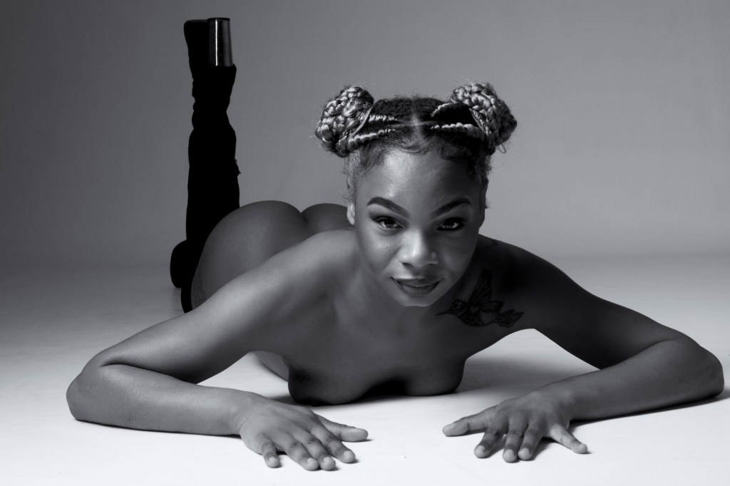 studio photography, cork, glamour, black and white, nude