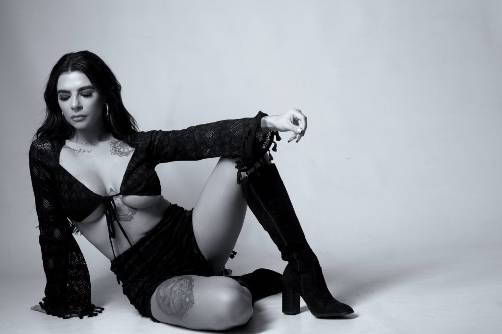 black and white, glamour, tattoos, studio shoot, cork, ireland, Julieanne Mccarthy