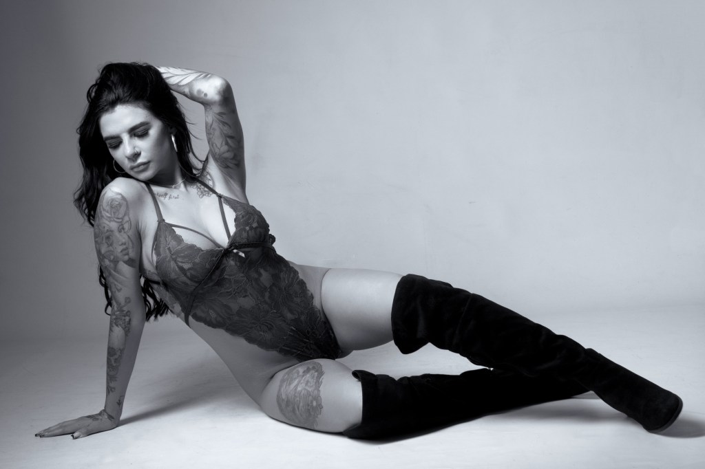 black and white, glamour, tattoos, studio shoot, cork, ireland, Julieanne Mccarthy