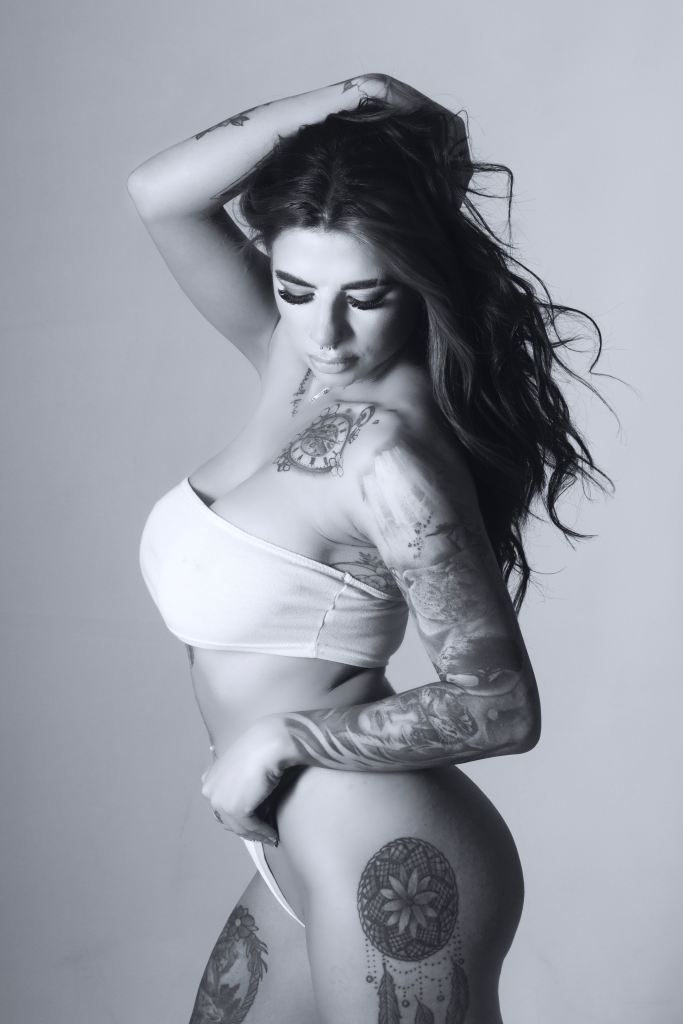 Studio shoot, cork, ireland, glamour, black and white