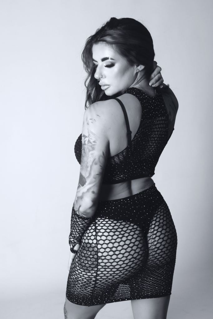 Studio shoot, cork, ireland, glamour, black and white