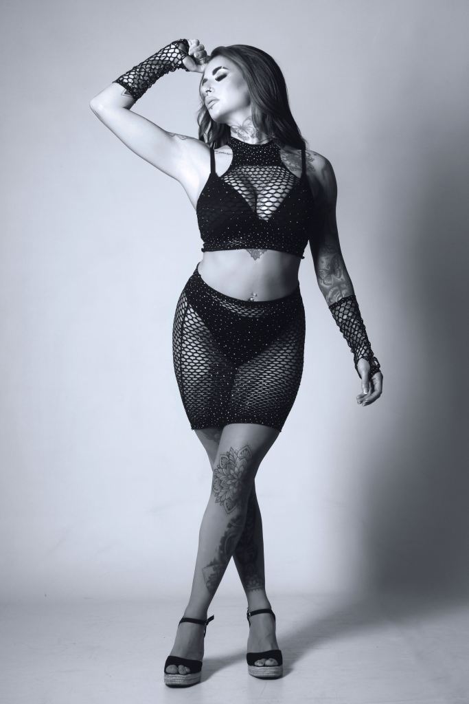 Studio shoot, cork, ireland, glamour, black and white