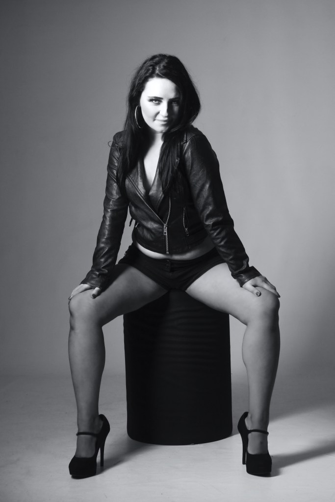 cork, glamour, photography, studio, boudoir, black and white