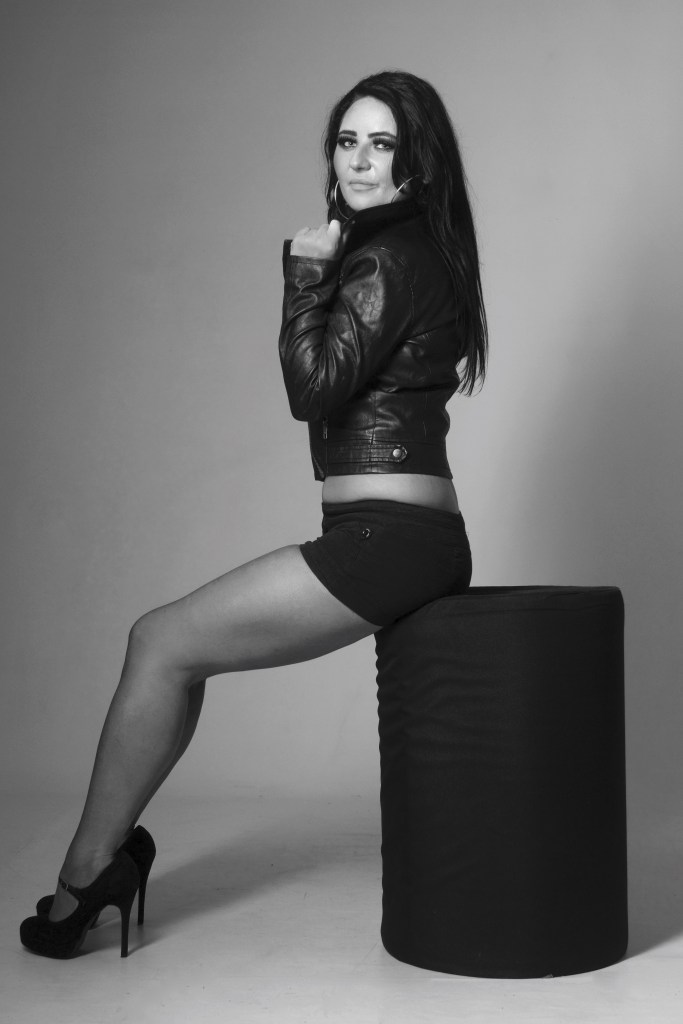 cork, glamour, photography, studio, boudoir, black and white