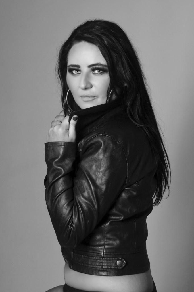 cork, glamour, photography, studio, boudoir, black and white