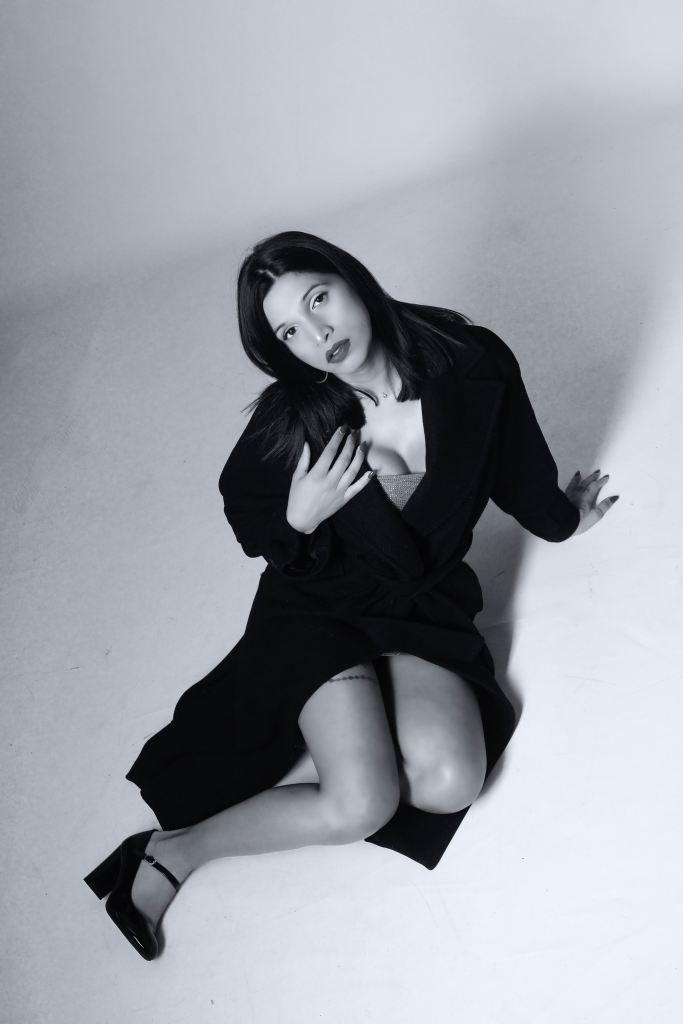 Cork, Ireland, Studio Shoot, Glamour, black and white,