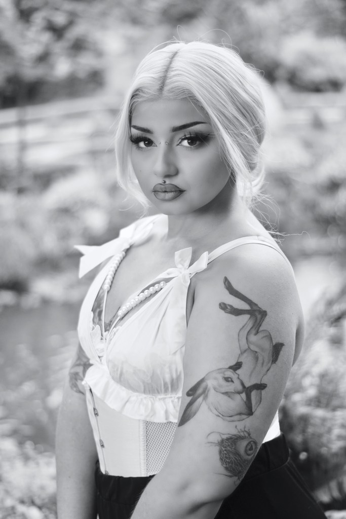 Glamour Shoot, Cork, Ireland, black and white, Bantry, Altair Leiros