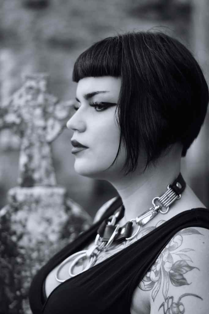 Lividbruisesimagery, cork, photography, glamour, cemetery, black and white, cemetery, portrait