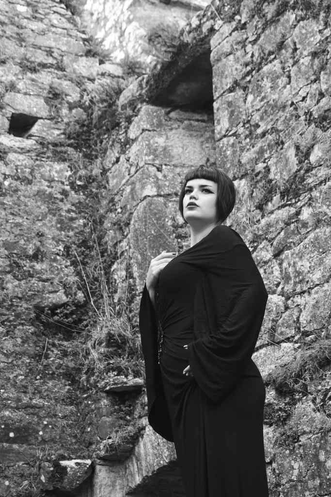 Lividbruisesimagery, cork, photography, glamour, cemetery, black and white, cemetery, portrait