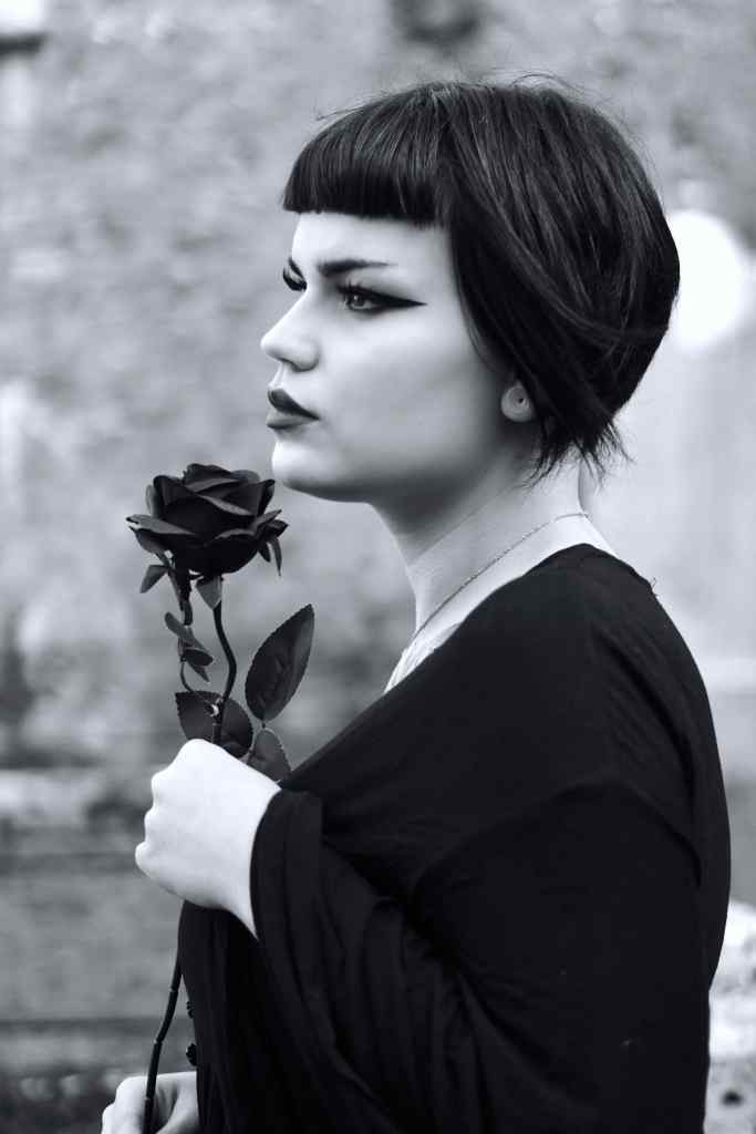 Lividbruisesimagery, cork, photography, glamour, cemetery, black and white, cemetery, portrait